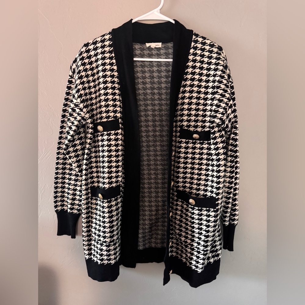 Aaron & Amber Houndstooth Sweater Jacket